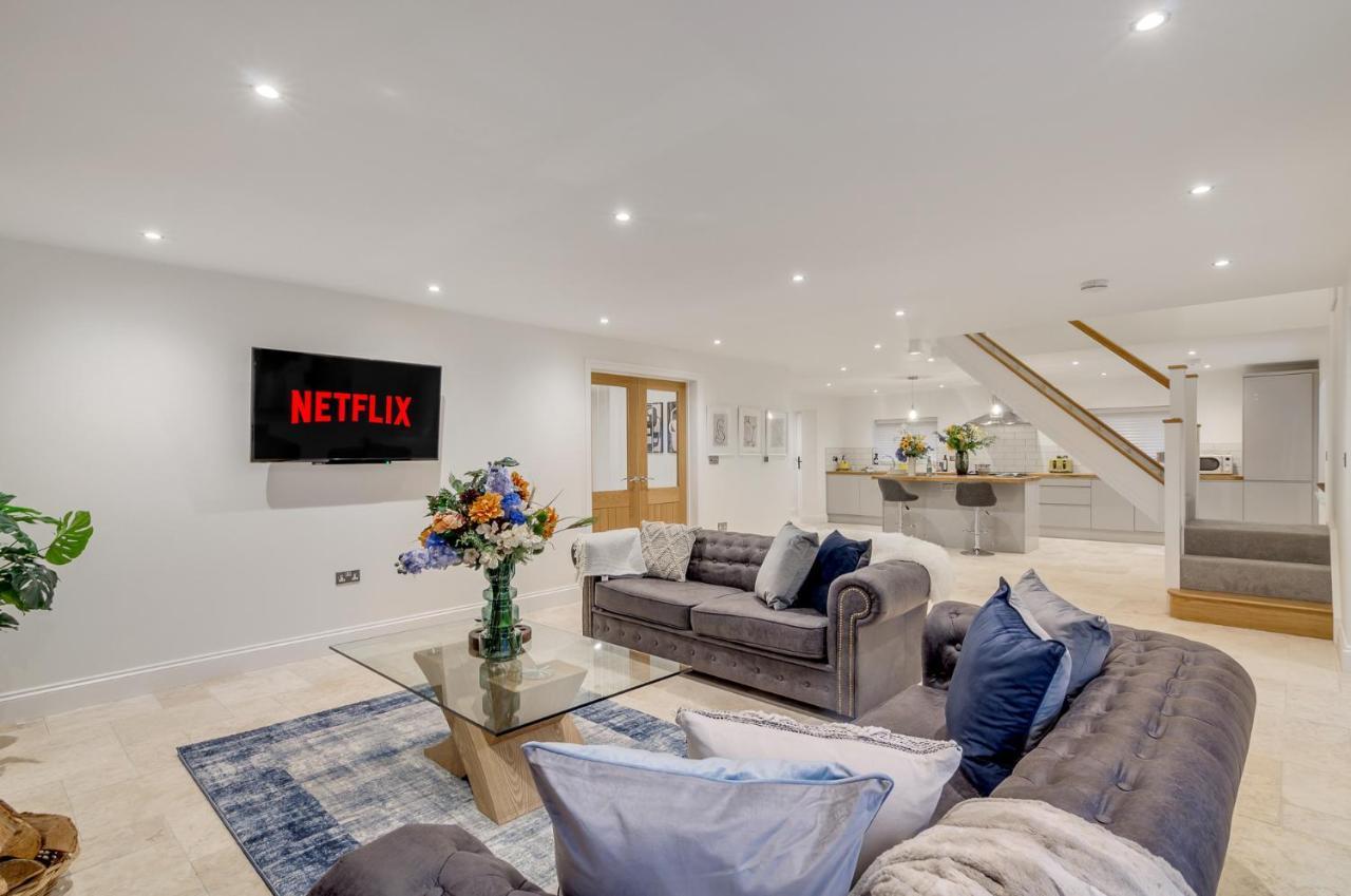Spacious 6-Bed Home, Near The Norfolk Broads Clippesby Eksteriør billede