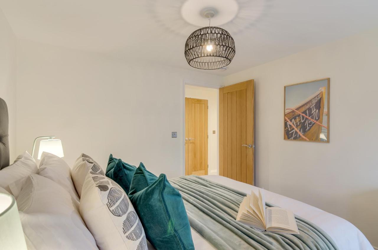 Spacious 6-Bed Home, Near The Norfolk Broads Clippesby Eksteriør billede