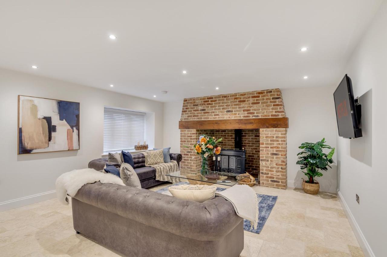 Spacious 6-Bed Home, Near The Norfolk Broads Clippesby Eksteriør billede