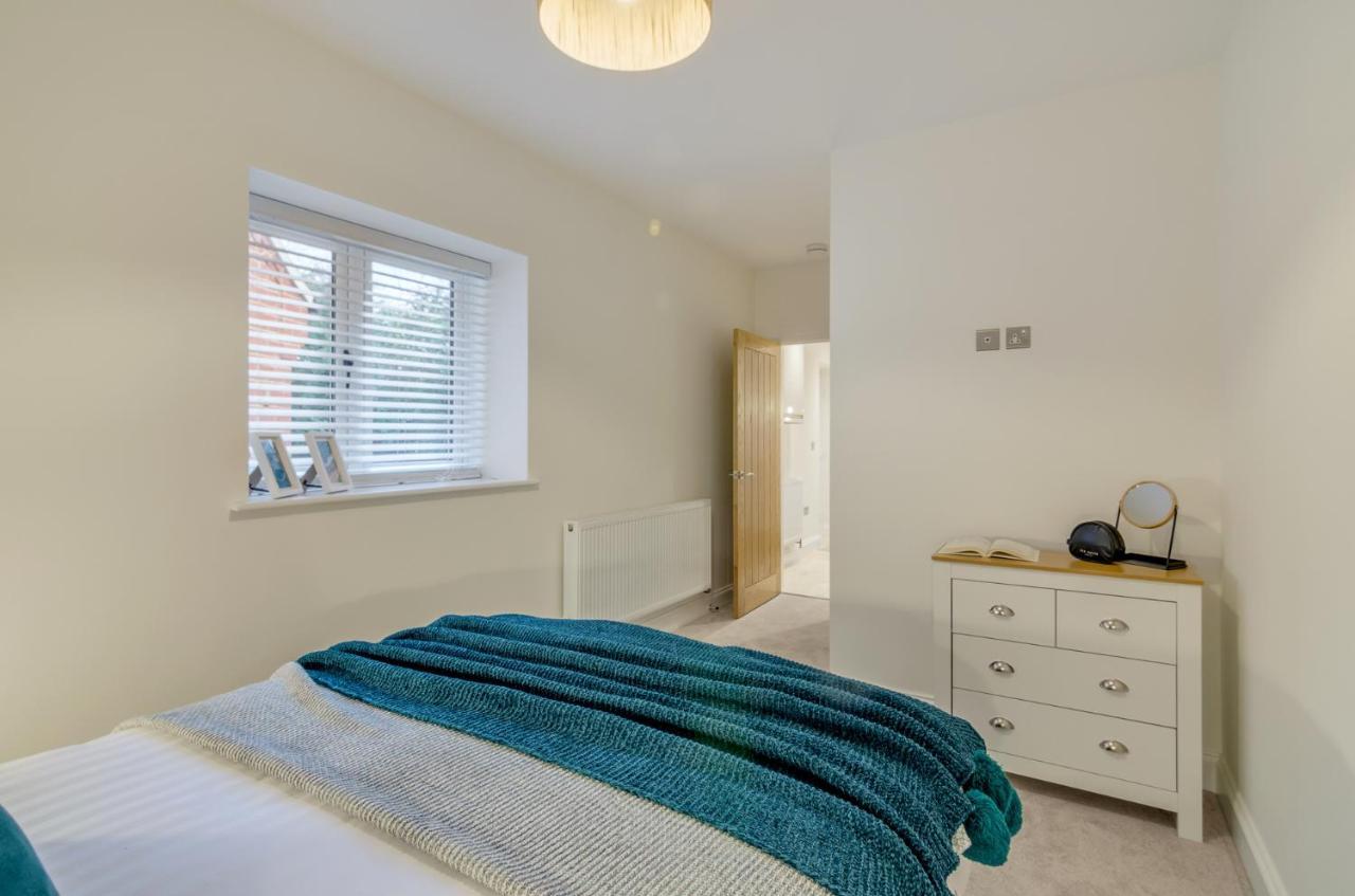Spacious 6-Bed Home, Near The Norfolk Broads Clippesby Eksteriør billede